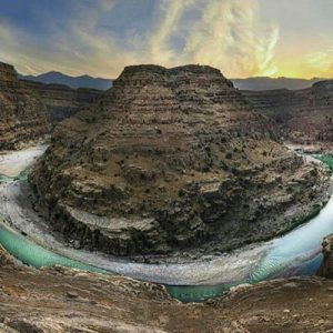 دره خزینه پل دختر در استان لرستان